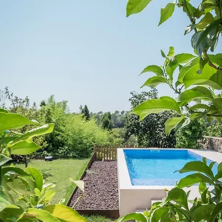 Flateli Villa